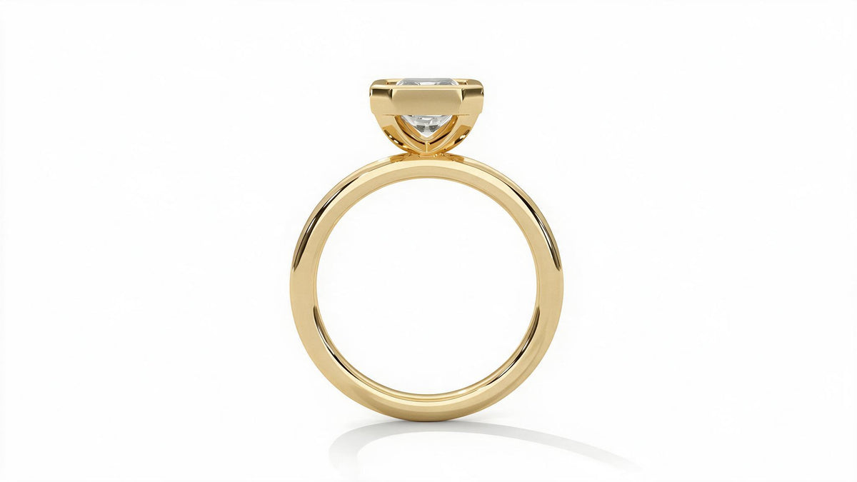 Veyra Emerald Frame Ring