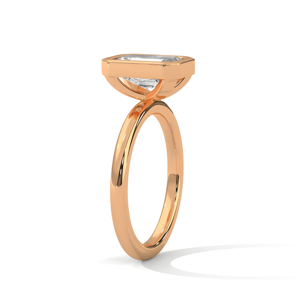 Veyra Emerald Frame Ring