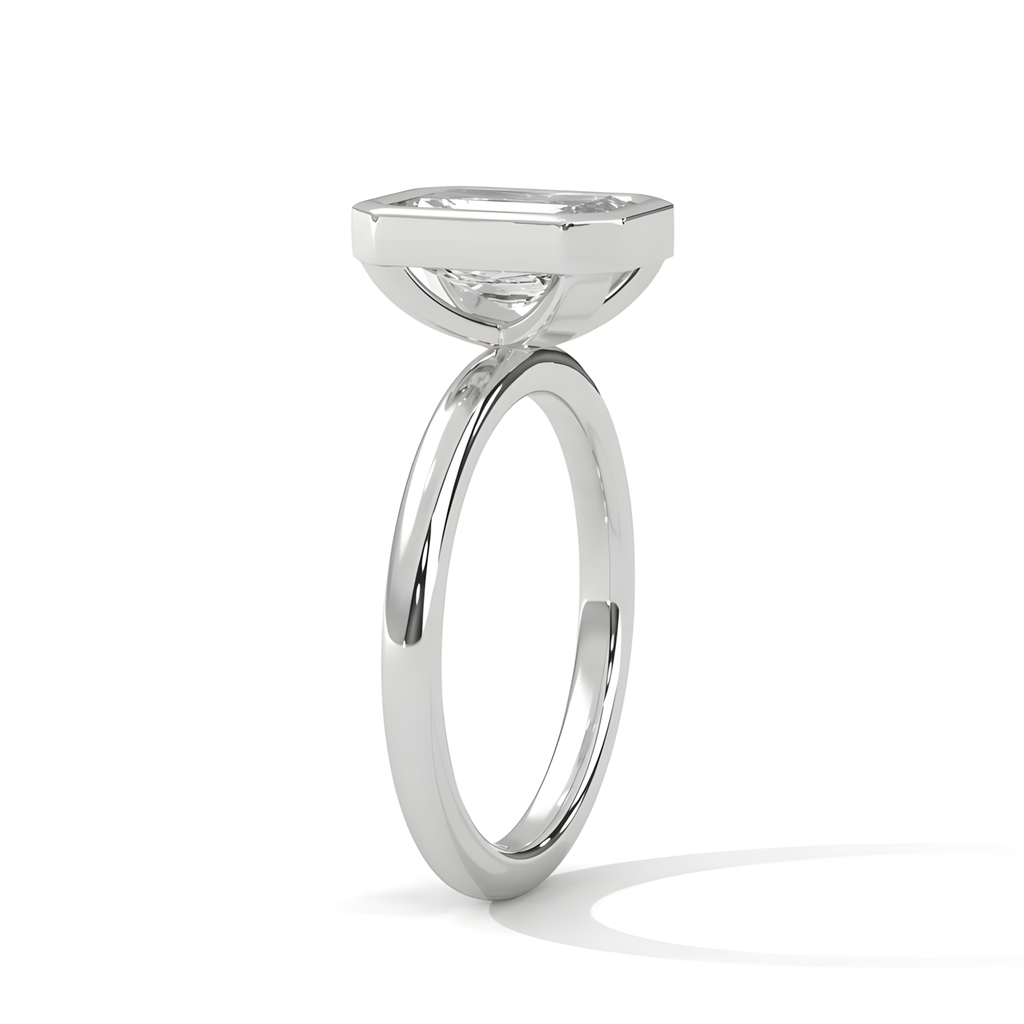 Veyra Emerald Frame Ring
