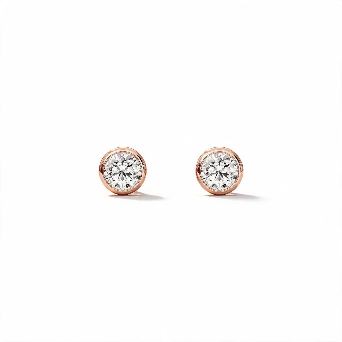 Solea Round Studs