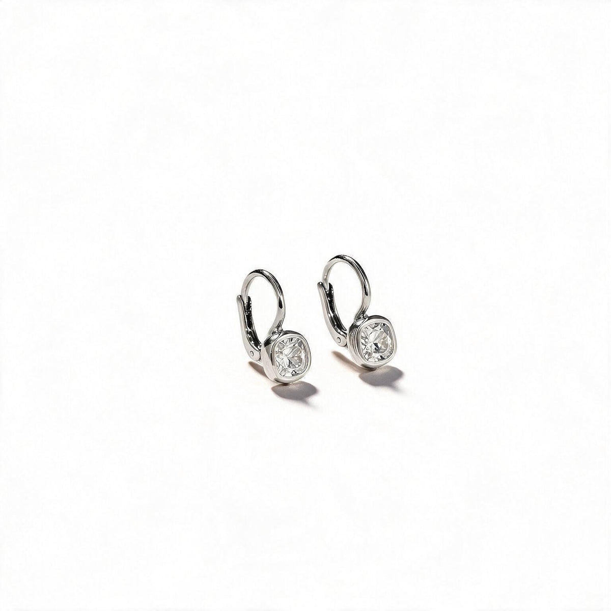 Solea Bezel Drop Earrings