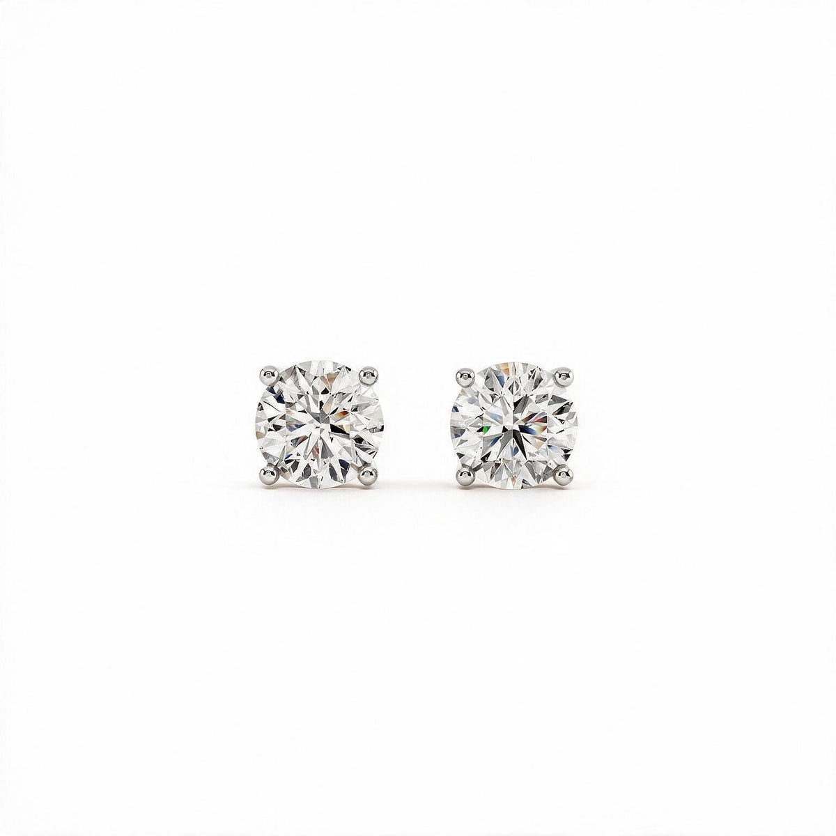 Solea Round Studs