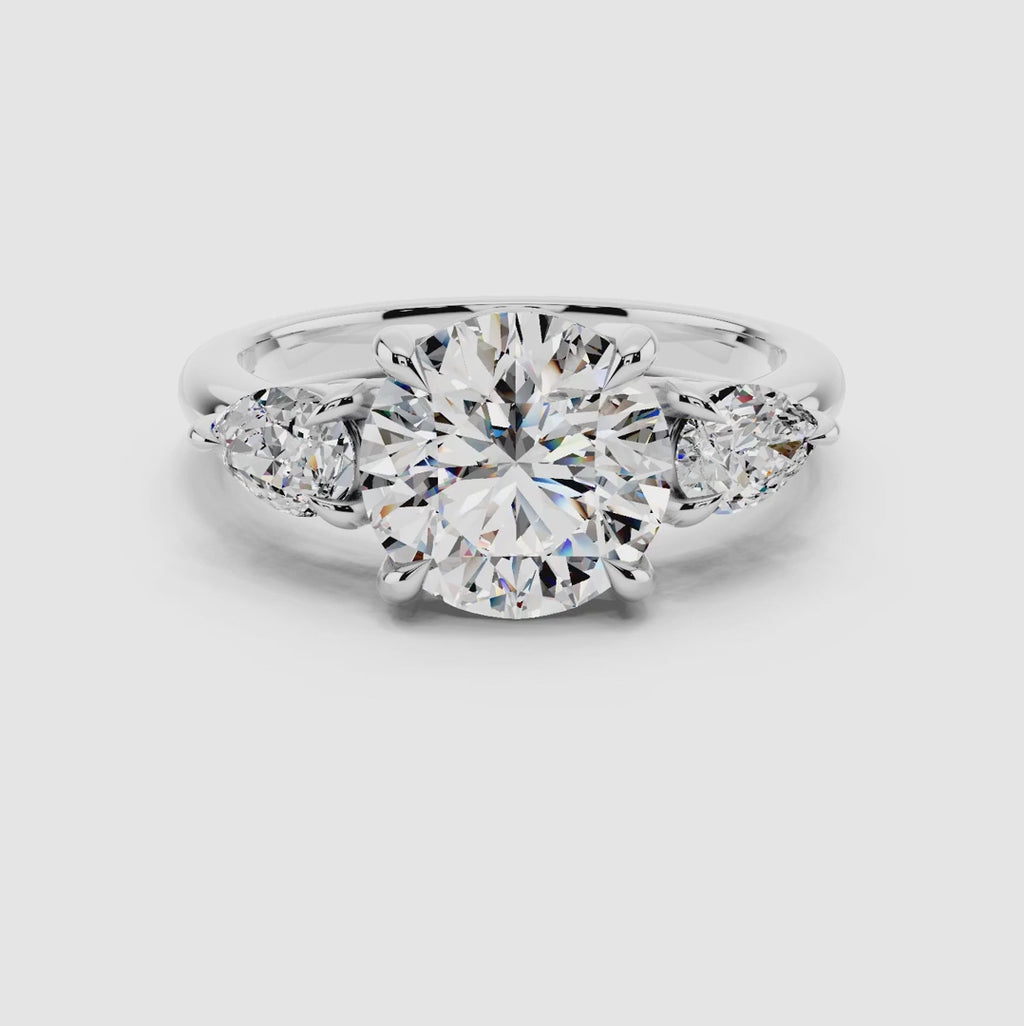 Oria Round Trinity Ring