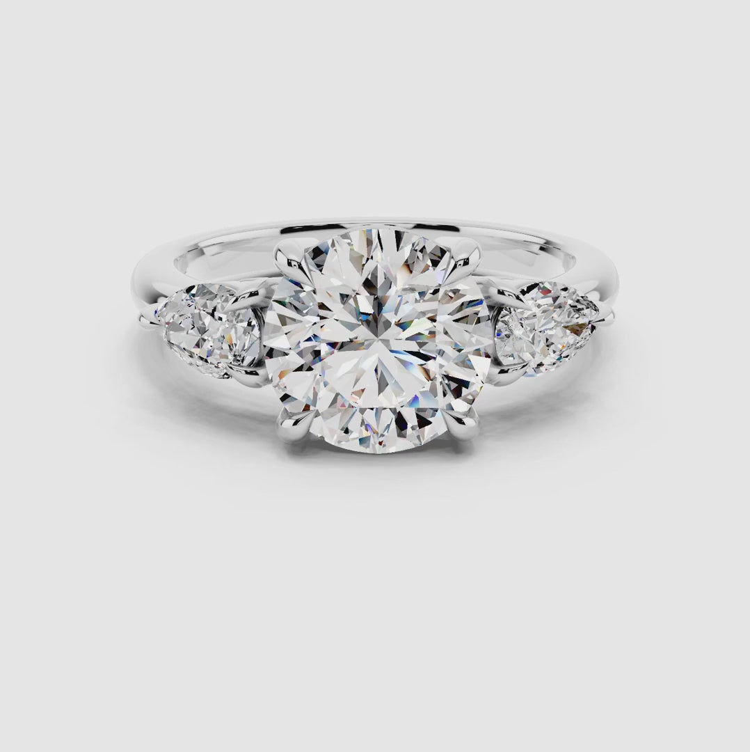 Oria Round Trinity Ring
