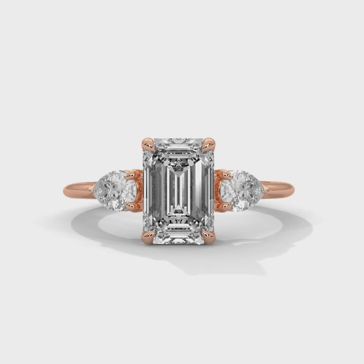 Veyra Emerald Trinity Ring