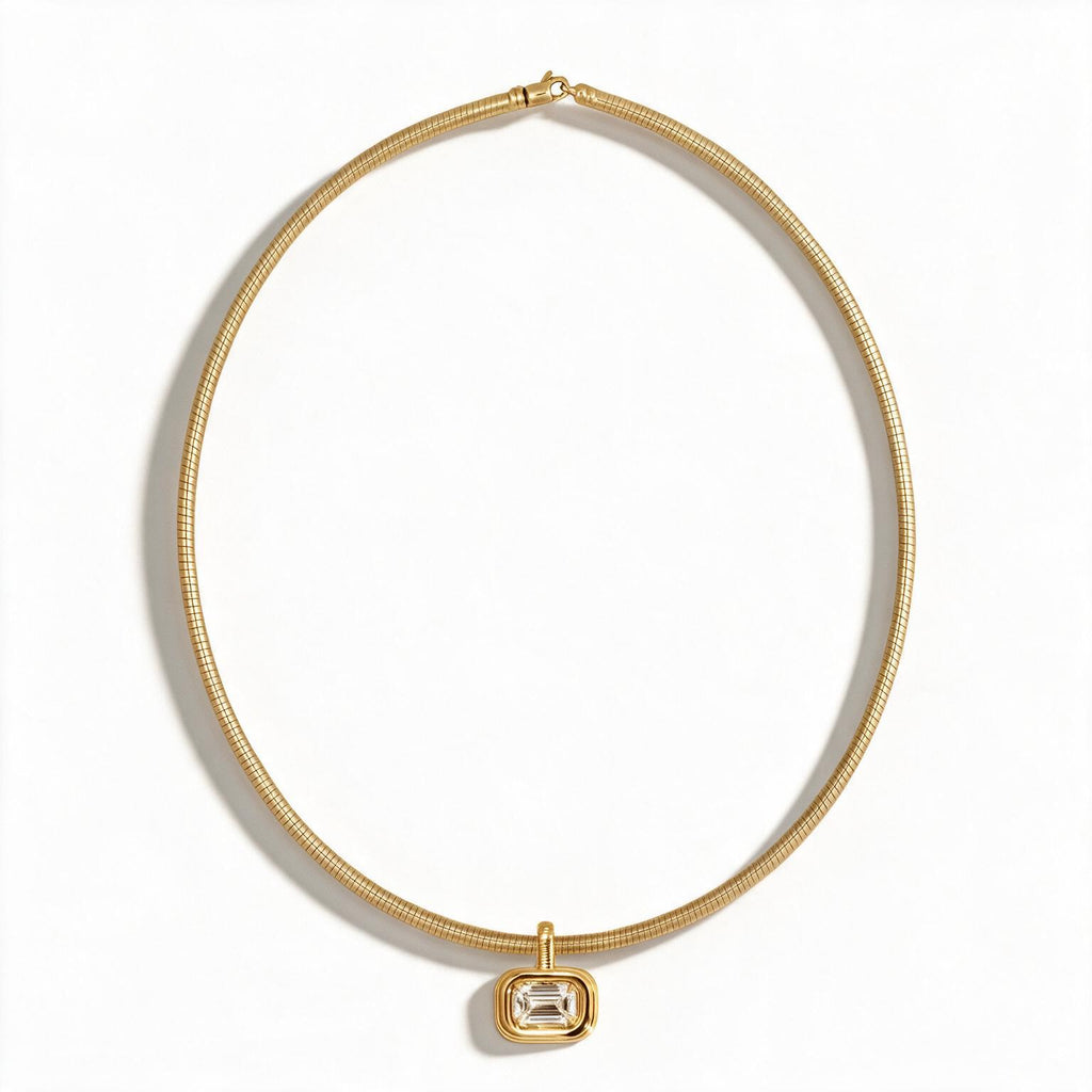 Veyra Emerald Frame Necklace